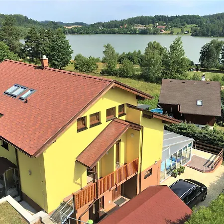 Hnacov Guest house Zavlekov