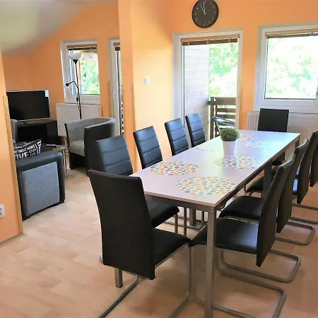 Guest house Hnacov 4*